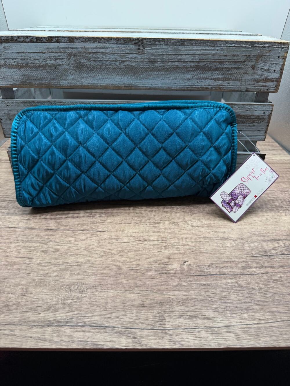 NWT Avenue Body Slipper in a Bag-Quilted Teal Blue Travel Slippers-Size L 10/11